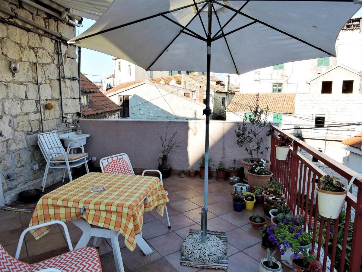 Bruno Split Centre Apartment And Room ภายนอก รูปภาพ