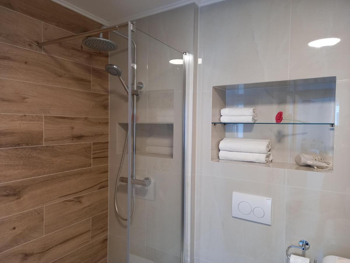 Bruno Split Centre Apartment And Room ภายนอก รูปภาพ
