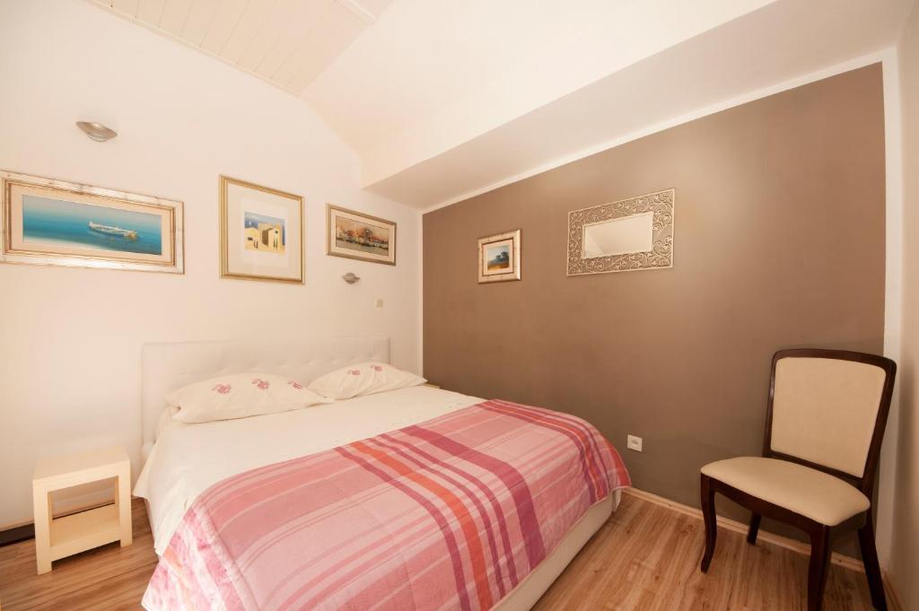 Bruno Split Centre Apartment And Room ภายนอก รูปภาพ